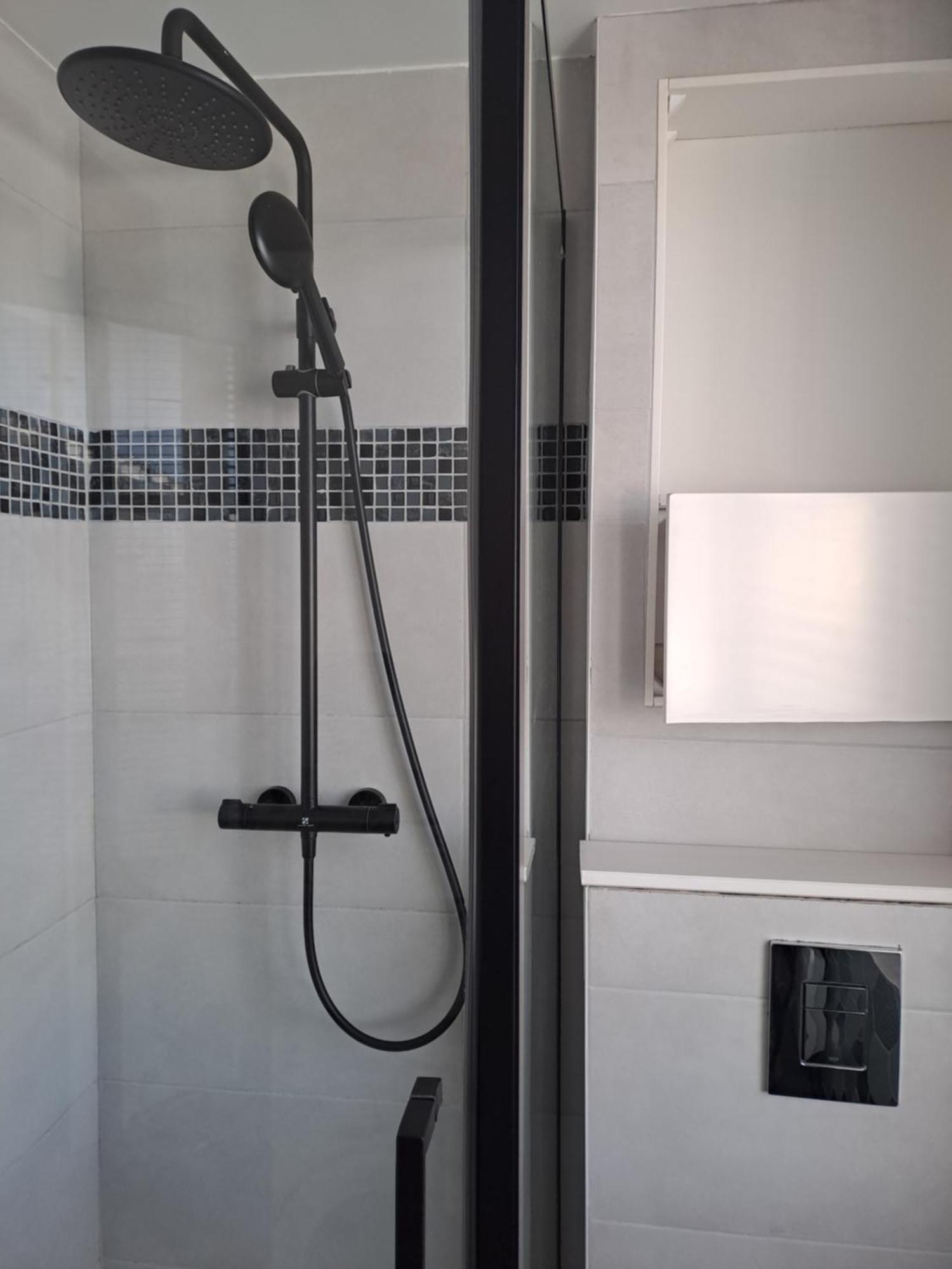 Appartement Tout Confort Lumineux パリ エクステリア 写真